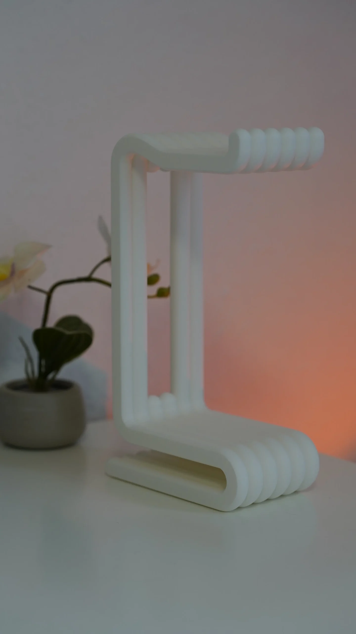 Suporte Moderno para Fones de Ouvido - Imagem 2
